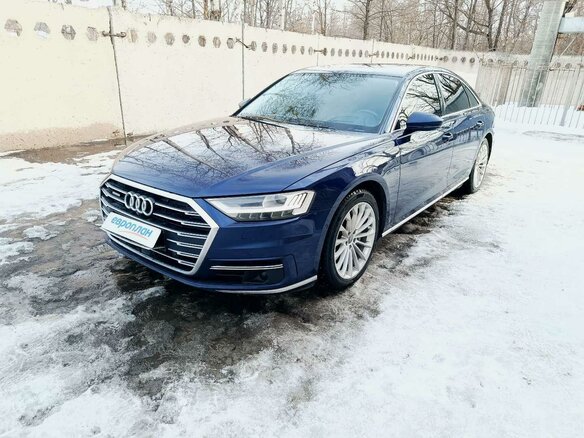 2018 Audi A8 Long 50 TDI IV (D5), синий, 4032000 рублей