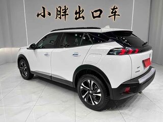 2023 Peugeot 2008 II, белый, 1650000 рублей, вид 5