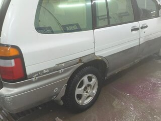 1990 Nissan Prairie II (M11), белый, 170000 рублей, вид 3
