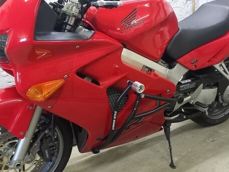 2001 Honda VFR 800, красный, 500000 рублей, вид 1