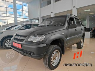 2011 Chevrolet Niva I Рестайлинг, чёрный, 320000 рублей, вид 1