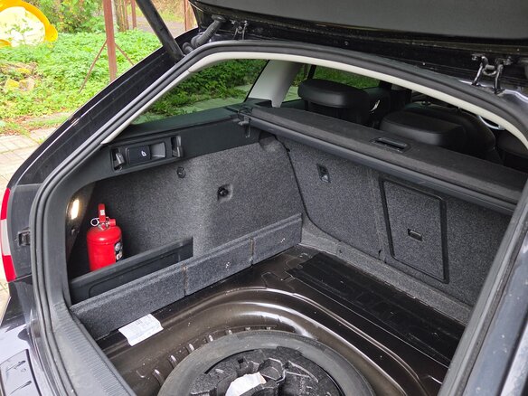 2015 Skoda Octavia Scout III (A7), чёрный - вид 17