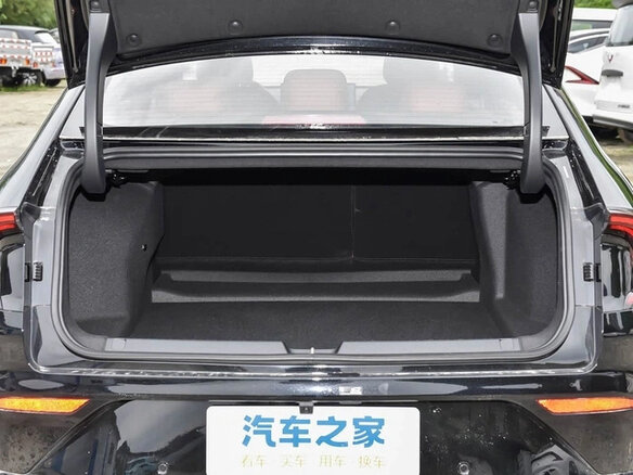 2026 Wuling Starlight 70 km, чёрный, 2400205 рублей - вид 3