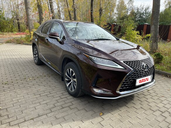 2019 Lexus RX 300 IV Рестайлинг, коричневый, 4700000 рублей - вид 2