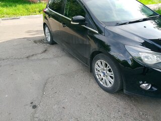 2011 Ford Focus III, чёрный, 700000 рублей, вид 4