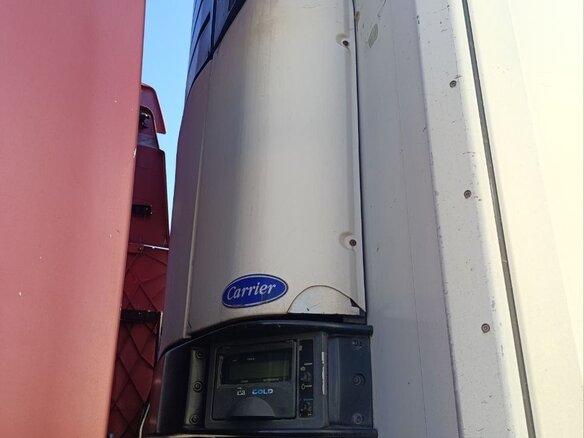 2001 Volvo FH, красный, 3000000 рублей - вид 1
