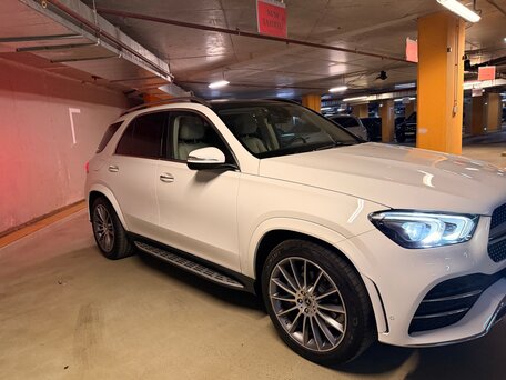 2021 Mercedes-Benz GLE 300 d II (V167), белый, 8100000 рублей, вид 3