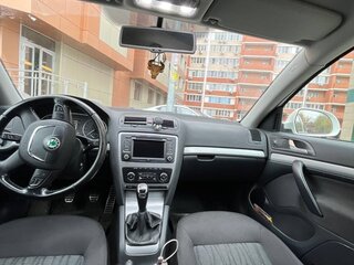 2012 Skoda Octavia II (A5) Рестайлинг, белый, 780000 рублей, вид 5