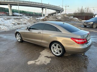 2010 Mercedes-Benz E-Класс 200 5G-Tronic IV (W212, S212, C207), бежевый, 1400000 рублей, вид 4