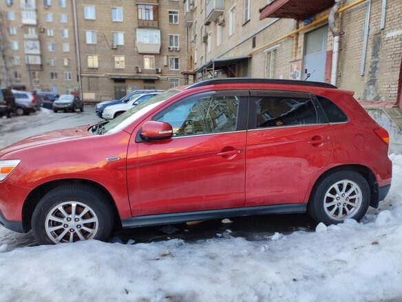 2011 Mitsubishi ASX I, красный, 1050000 рублей - вид 2