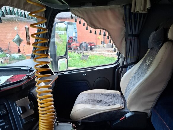 1995 Volvo FH, белый, 800000 рублей - вид 13