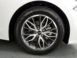 2023 Kia K5 LPi III Рестайлинг, белый, 2250000 рублей, вид 5
