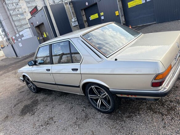 1987 BMW 5 серии 520i II (E28), серый, 297000 рублей - вид 6