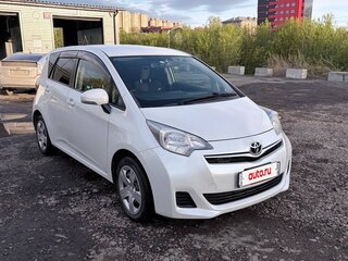 2011 Toyota Ractis II, белый, 790000 рублей, вид 3