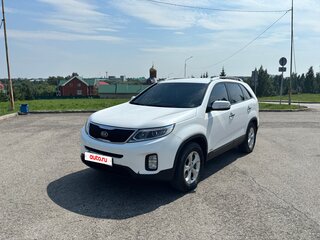 2012 Kia Sorento II Рестайлинг, белый, 1390000 рублей, вид 1