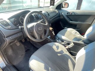 2009 Kia Cerato 5-speed II, коричневый, 550000 рублей, вид 4