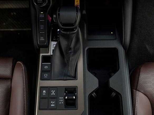 2026 Toyota Land Cruiser Prado 250 Series, серебристый, 9530000 рублей - вид 9