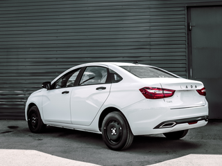 2026 Lada (ВАЗ) Vesta I Рестайлинг (NG), белый, 1684000 рублей, вид 3