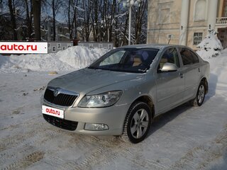 2012 Skoda Octavia II (A5) Рестайлинг, серебристый, 990000 рублей, вид 2