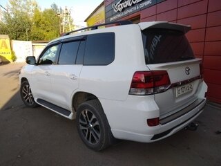 2010 Toyota Land Cruiser 200 Series, белый, 3300000 рублей, вид 2