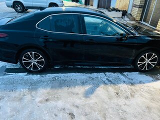 2020 Toyota Camry VIII (XV70), чёрный, 3200000 рублей, вид 5
