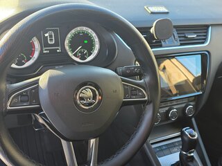 2020 Skoda Octavia III (A7) Рестайлинг, серый, 1850000 рублей, вид 2