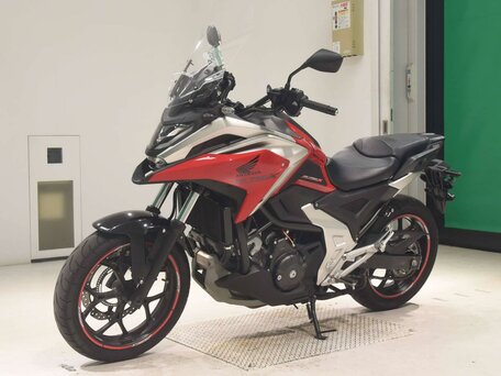 2021 Honda NC 750X, красный, 977000 рублей, вид 4