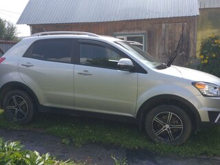 2015 SsangYong Actyon II Рестайлинг, серебристый, 1400000 рублей, вид 3