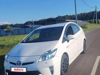 2014 Toyota Prius III Рестайлинг (XW30), белый, 1200000 рублей, вид 1