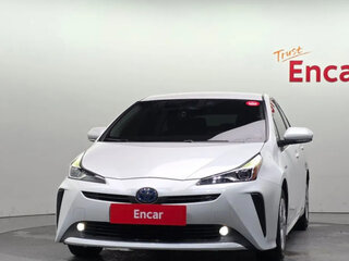 2022 Toyota Prius IV Рестайлинг (XW50), белый, 1757000 рублей, вид 2