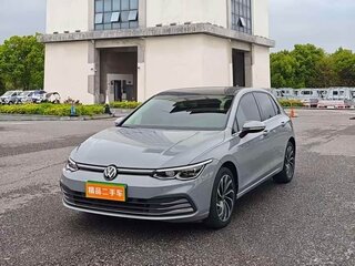 2023 Volkswagen Golf VIII, серый, 1760000 рублей, вид 1