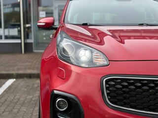 2017 Kia Sportage IV, красный, 1759000 рублей, вид 4