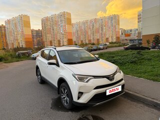 2017 Toyota RAV4 IV (XA40) Рестайлинг, белый, 1765000 рублей, вид 4