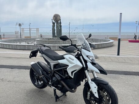 2013 Ducati Hyperstrada, белый, 600000 рублей, вид 1