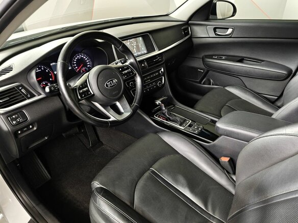 2019 Kia Optima IV Рестайлинг, белый, 1953368 рублей - вид 17