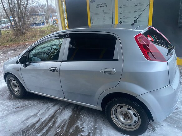 2007 Fiat Punto III Grande Punto, серебристый, 150000 рублей - вид 1
