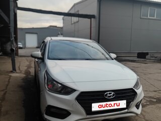 2017 Hyundai Solaris II, белый, 600000 рублей, вид 3