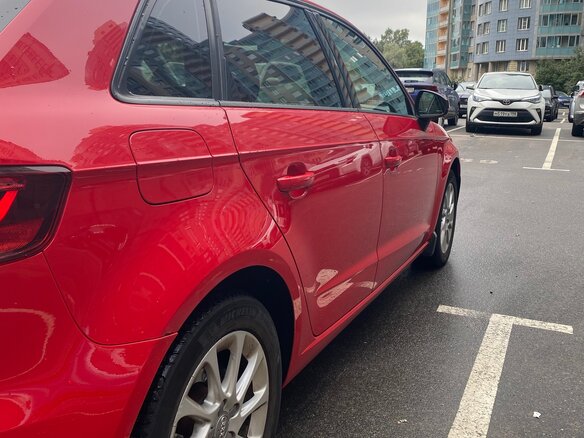 2013 Audi A3 III (8V), красный - вид 9