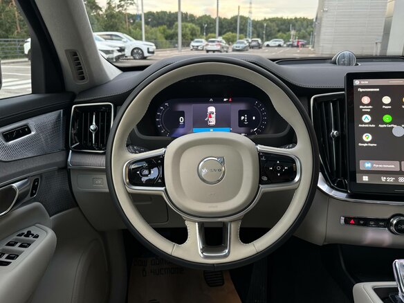 2026 Volvo XC90 B5 II Рестайлинг 2, чёрный, 11100000 рублей - вид 14