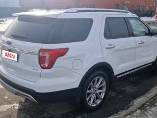 2017 Ford Explorer V Рестайлинг, белый, 3499999 рублей, вид 5
