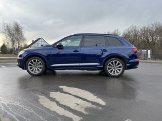 2020 Audi Q7 45 TDI II (4M) Рестайлинг, синий, 4850000 рублей, вид 3
