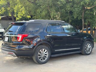 2015 Ford Explorer V Рестайлинг, чёрный, 2850000 рублей, вид 4