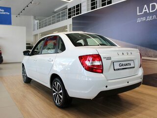 2026 Lada (ВАЗ) Granta I Рестайлинг, белый, 1210000 рублей, вид 5