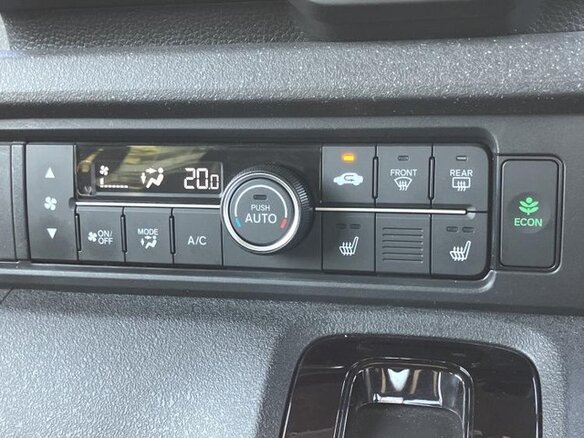 2023 Honda N-BOX III, белый, 978000 рублей - вид 9