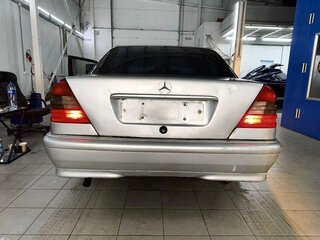 1994 Mercedes-Benz C-Класс 180 I (W202), серебристый, 75000 рублей, вид 3