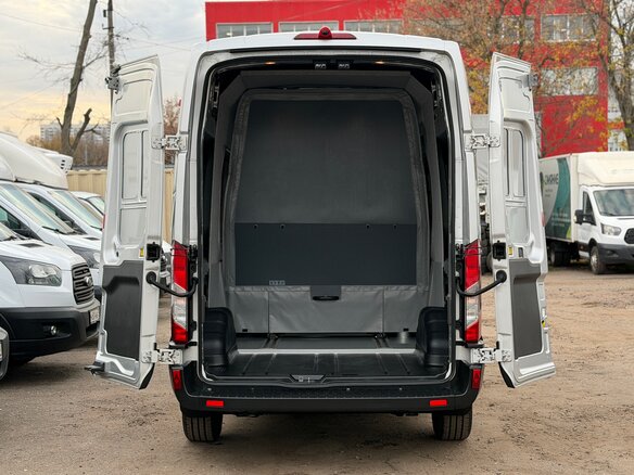 2020 Ford Transit, серебристый, 3900000 рублей - вид 21