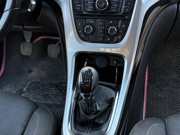 2010 Opel Astra J, синий, 720000 рублей - вид 12