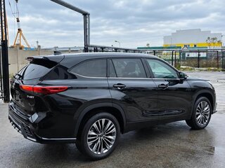 2026 Toyota Highlander IV (XU70), чёрный, 5550000 рублей, вид 3