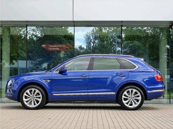 2016 Bentley Bentayga I, синий, 8750000 рублей - вид 2