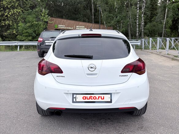 2010 Opel Astra J, белый, 700000 рублей - вид 6